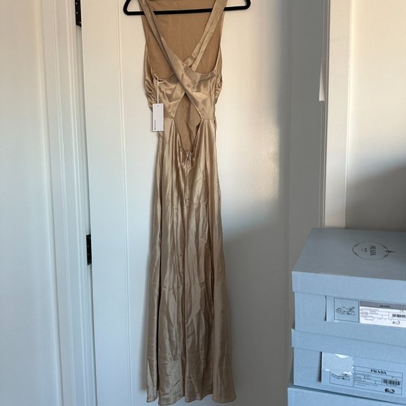 NWT Reformation Casette Silk Maxi Dress in Sand Tan Sz 4 Criss-cross Back Ruched - Picture 10 of 14
